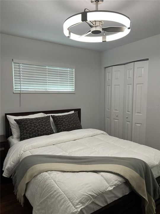 For Rent: $1,900 (2 beds, 1 baths, 756 Square Feet)