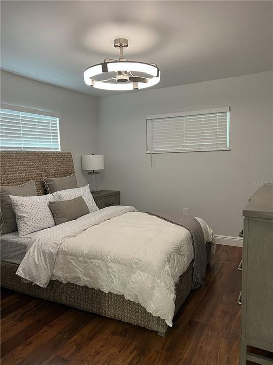 For Rent: $1,900 (2 beds, 1 baths, 756 Square Feet)