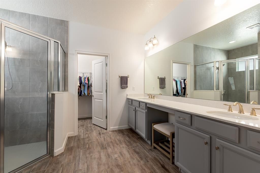 Active With Contract: $575,000 (4 beds, 3 baths, 2621 Square Feet)