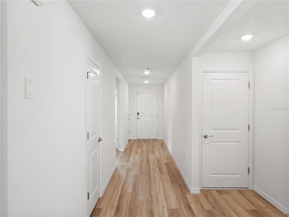 For Rent: $2,200 (4 beds, 2 baths, 1828 Square Feet)