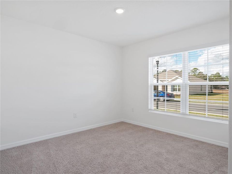 For Rent: $2,200 (4 beds, 2 baths, 1828 Square Feet)