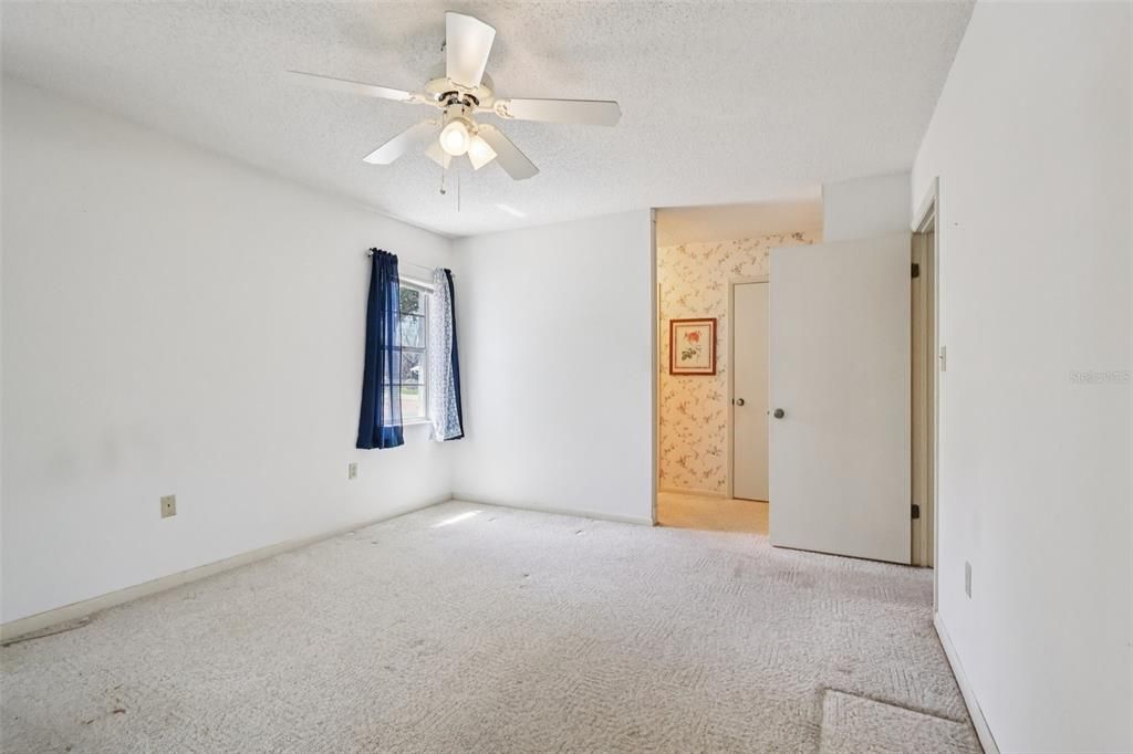 For Sale: $255,000 (2 beds, 2 baths, 1524 Square Feet)
