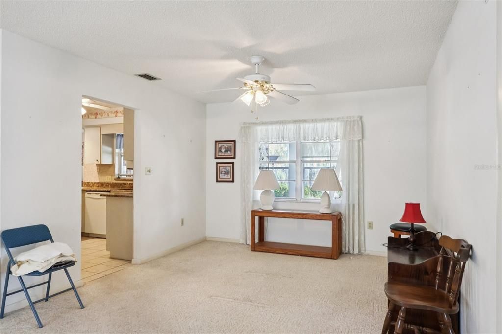 For Sale: $255,000 (2 beds, 2 baths, 1524 Square Feet)