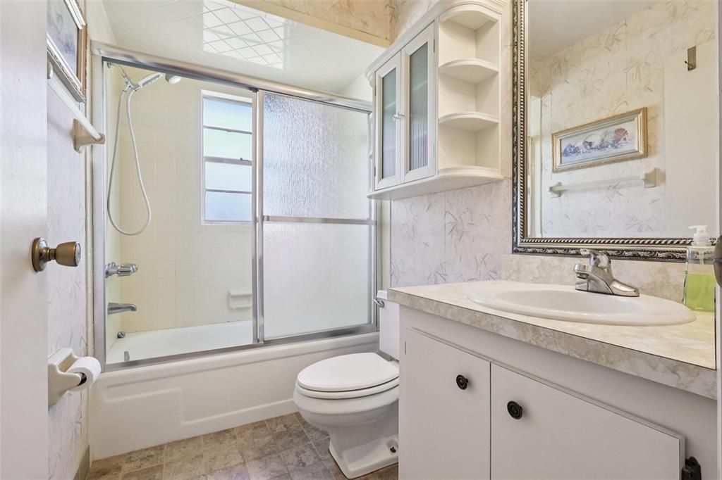For Sale: $255,000 (2 beds, 2 baths, 1524 Square Feet)