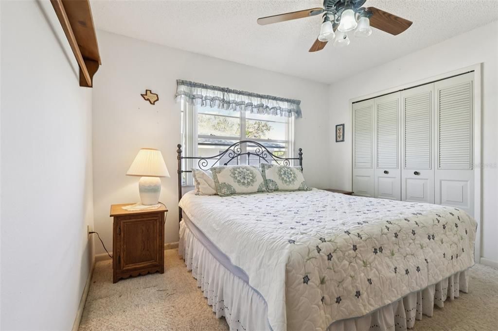 For Sale: $255,000 (2 beds, 2 baths, 1524 Square Feet)