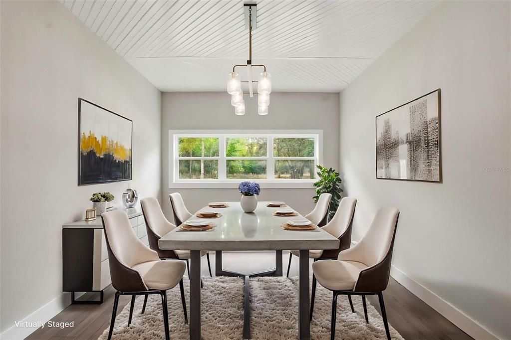 For Sale: $549,900 (3 beds, 2 baths, 2346 Square Feet)