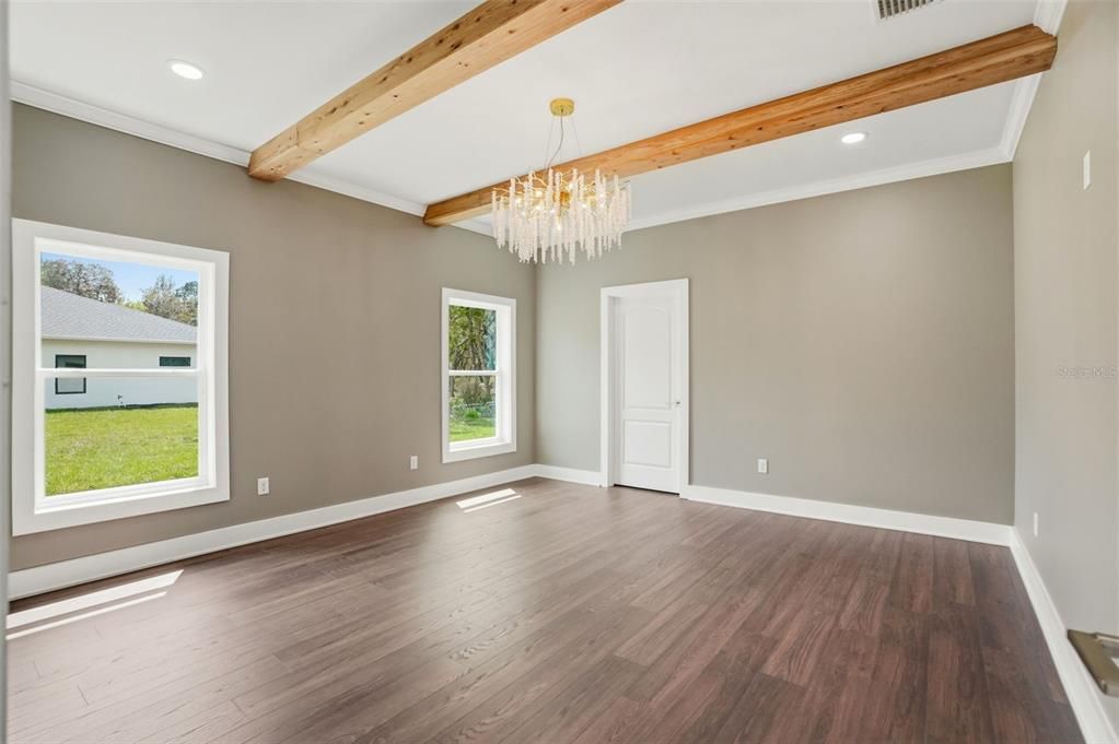 For Sale: $549,900 (3 beds, 2 baths, 2346 Square Feet)