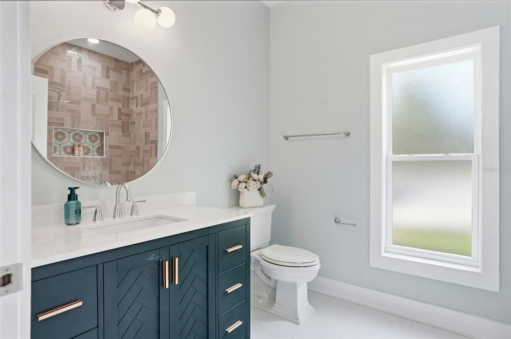 For Sale: $549,900 (3 beds, 2 baths, 2346 Square Feet)