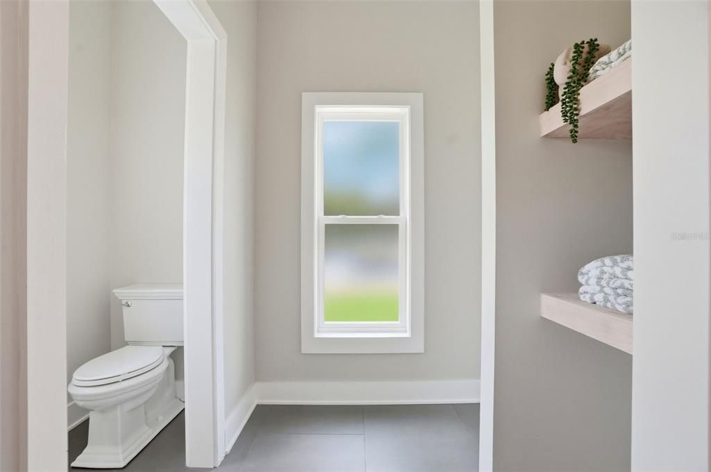 For Sale: $549,900 (3 beds, 2 baths, 2346 Square Feet)