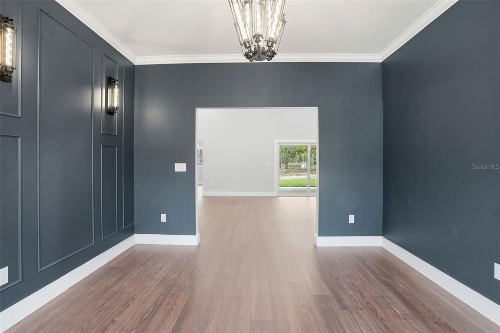For Sale: $549,900 (3 beds, 2 baths, 2346 Square Feet)