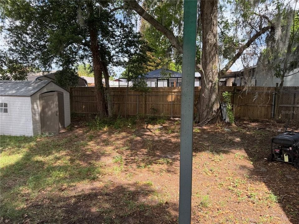 Activo con contrato: $209,900 (3 camas, 1 baños, 1025 Pies cuadrados)