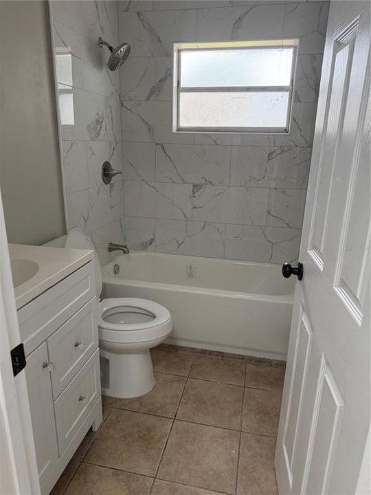 Activo con contrato: $209,900 (3 camas, 1 baños, 1025 Pies cuadrados)