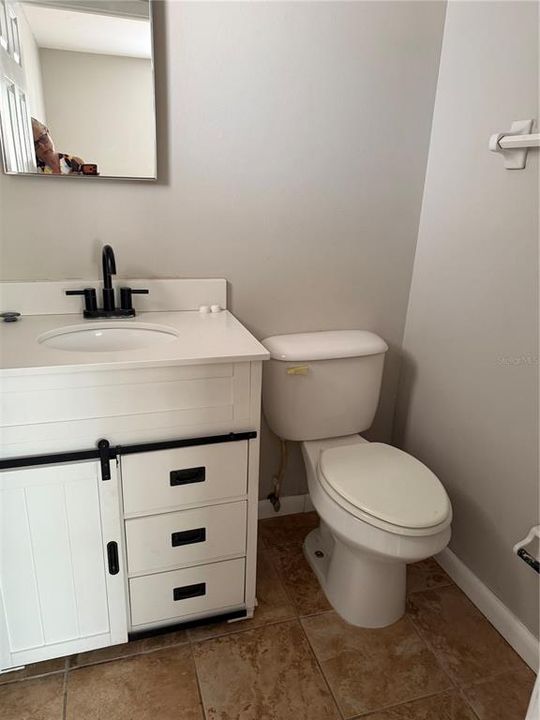 Activo con contrato: $209,900 (3 camas, 1 baños, 1025 Pies cuadrados)