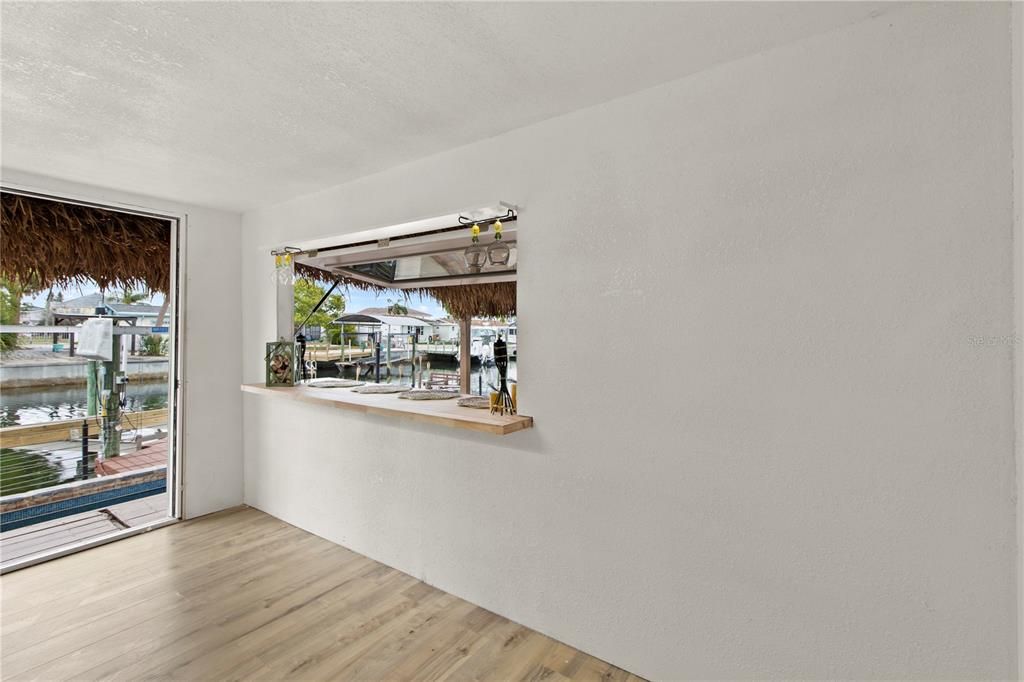 For Sale: $569,900 (4 beds, 2 baths, 2048 Square Feet)