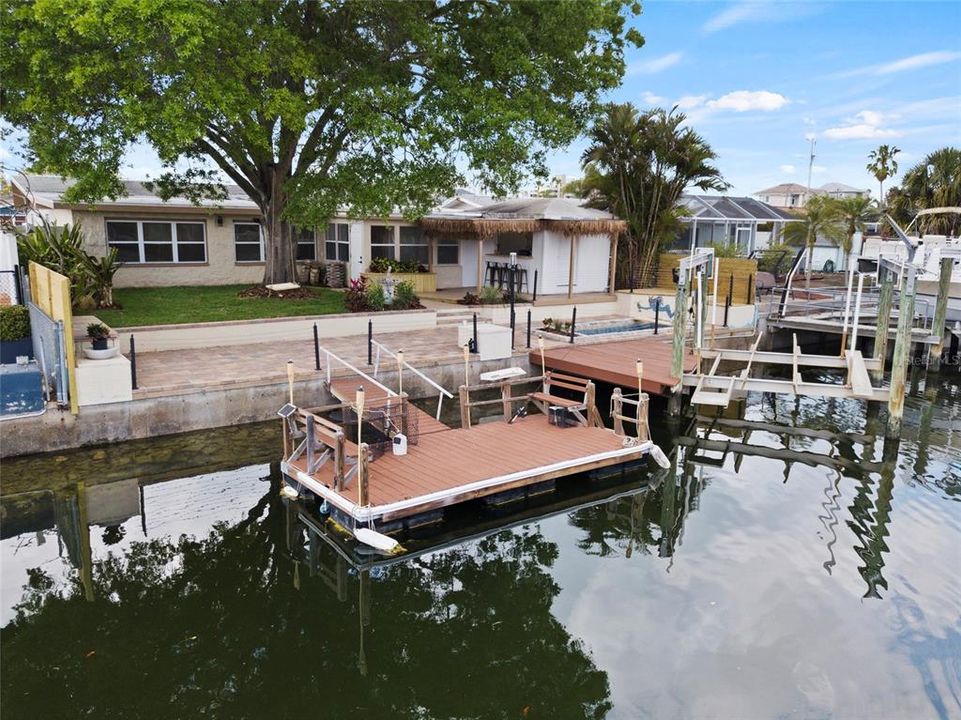 For Sale: $569,900 (4 beds, 2 baths, 2048 Square Feet)