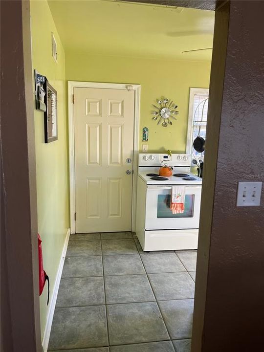 Activo con contrato: $269,900 (2 camas, 1 baños, 882 Pies cuadrados)