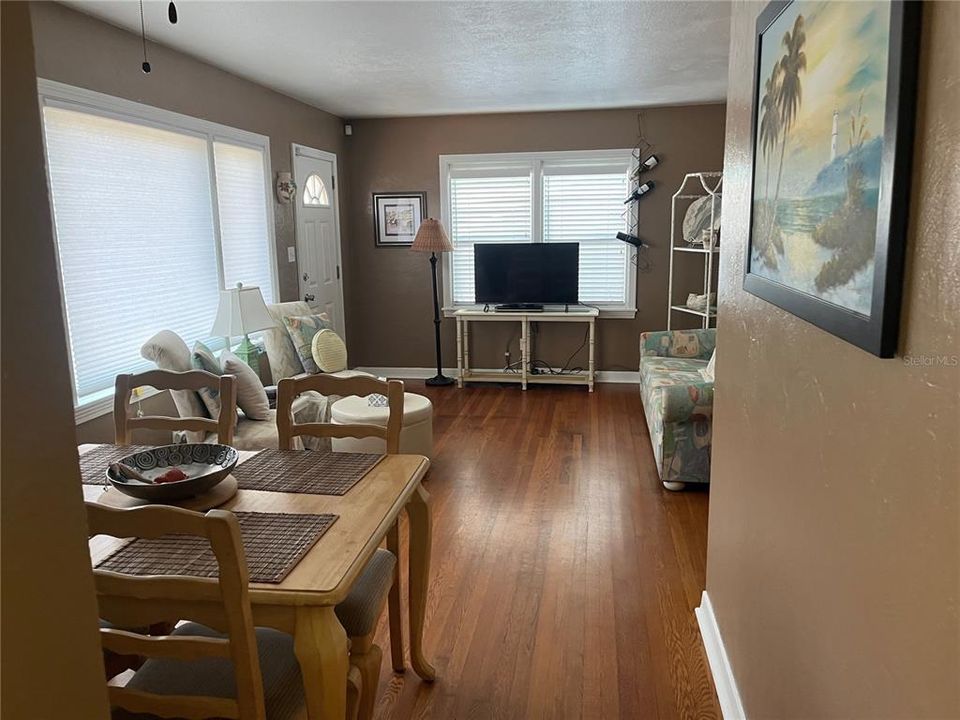 Activo con contrato: $269,900 (2 camas, 1 baños, 882 Pies cuadrados)