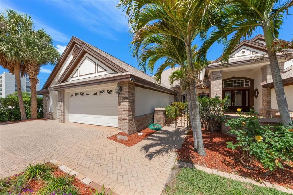 En Venta: $2,075,000 (4 camas, 4 baños, 4975 Pies cuadrados)