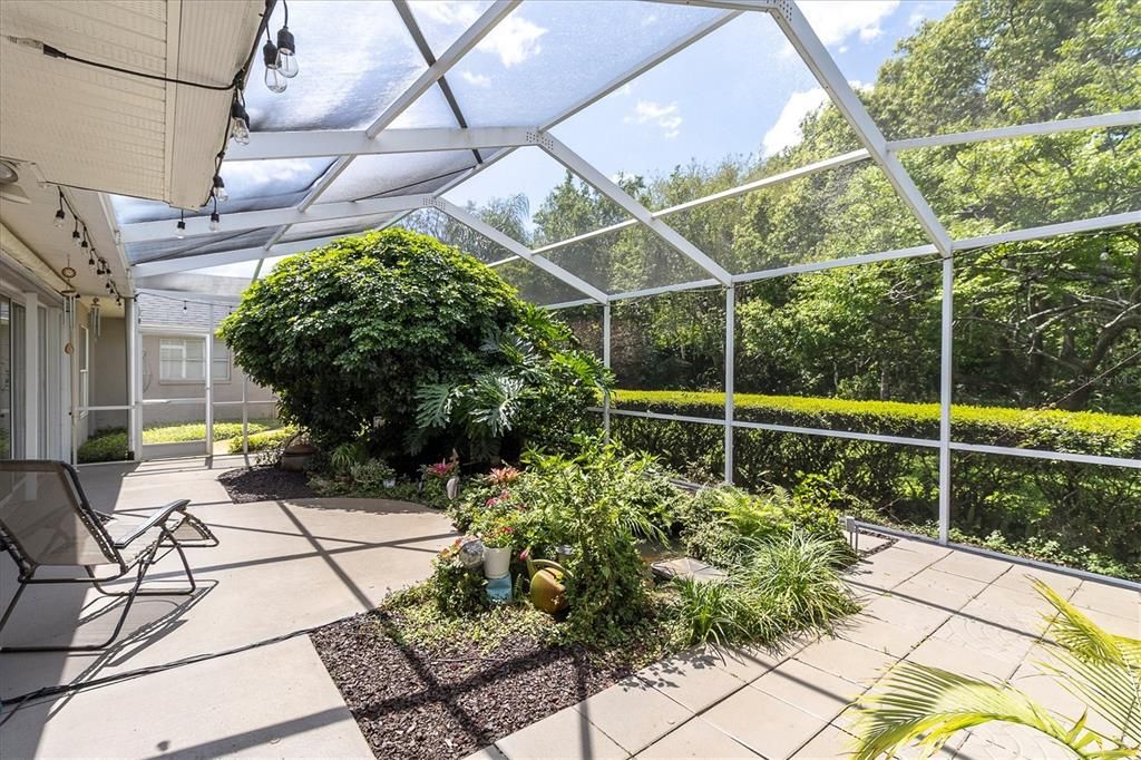 Active With Contract: $525,000 (3 beds, 2 baths, 2169 Square Feet)