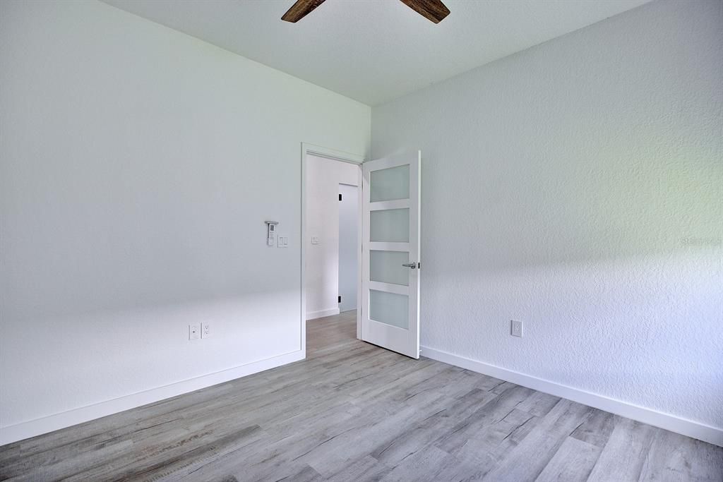 For Sale: $249,900 (3 beds, 2 baths, 1327 Square Feet)