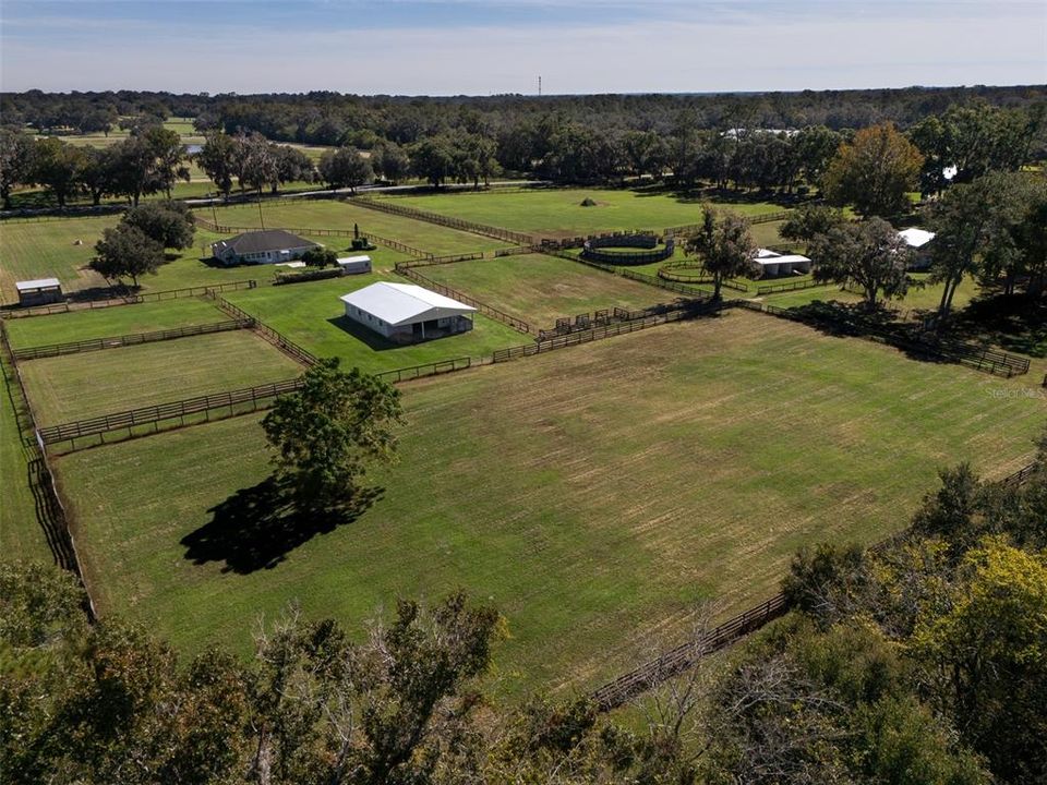 На продажу: $1,290,000 (3 спален, 2 ванн, 2413 Квадратных фут)