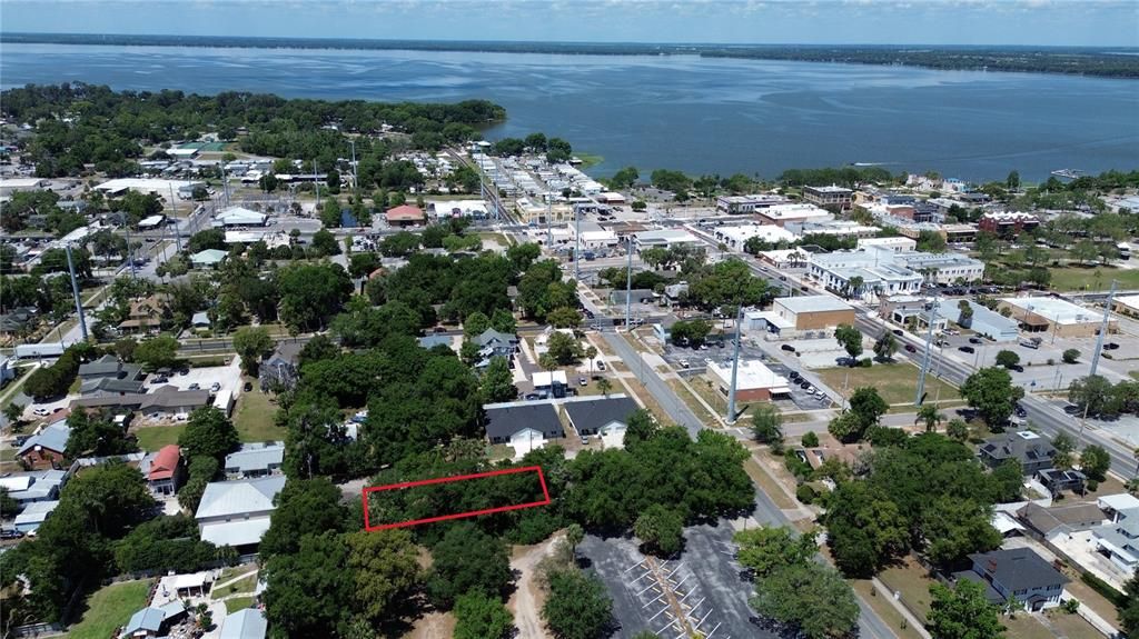 На продажу: $84,900 (0.26 acres)