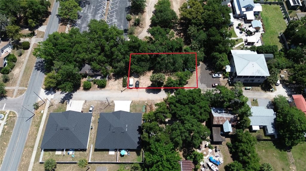 На продажу: $84,900 (0.26 acres)