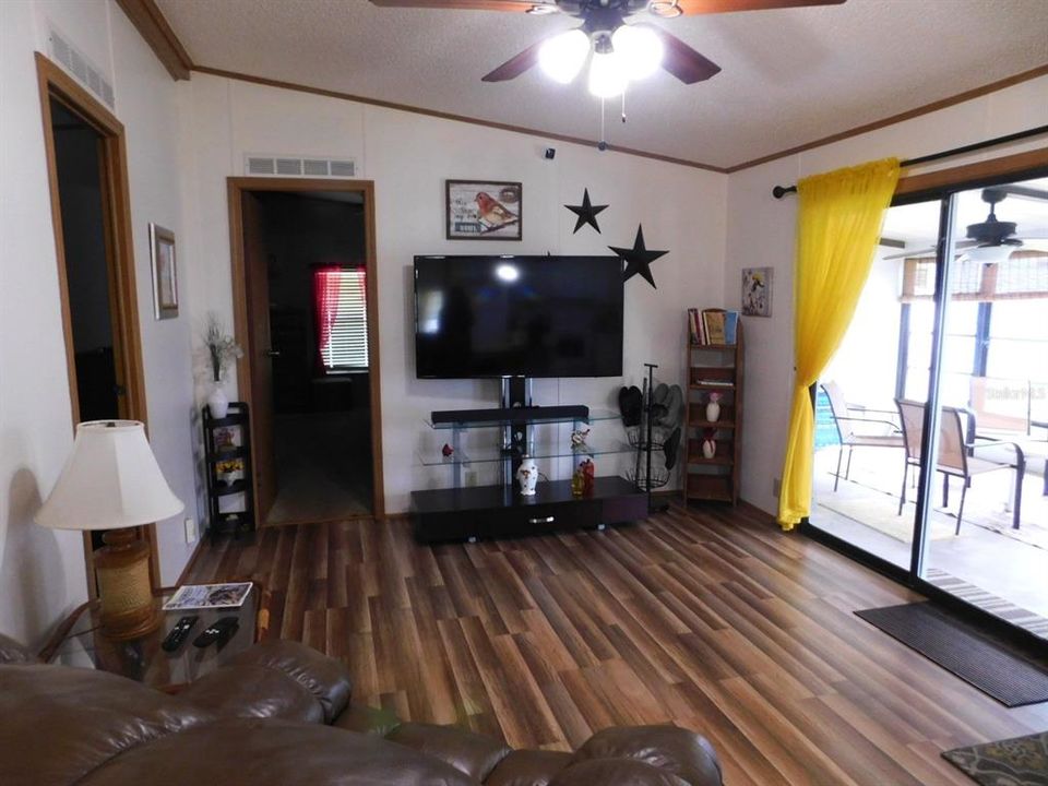 Activo con contrato: $174,900 (2 camas, 2 baños, 1518 Pies cuadrados)