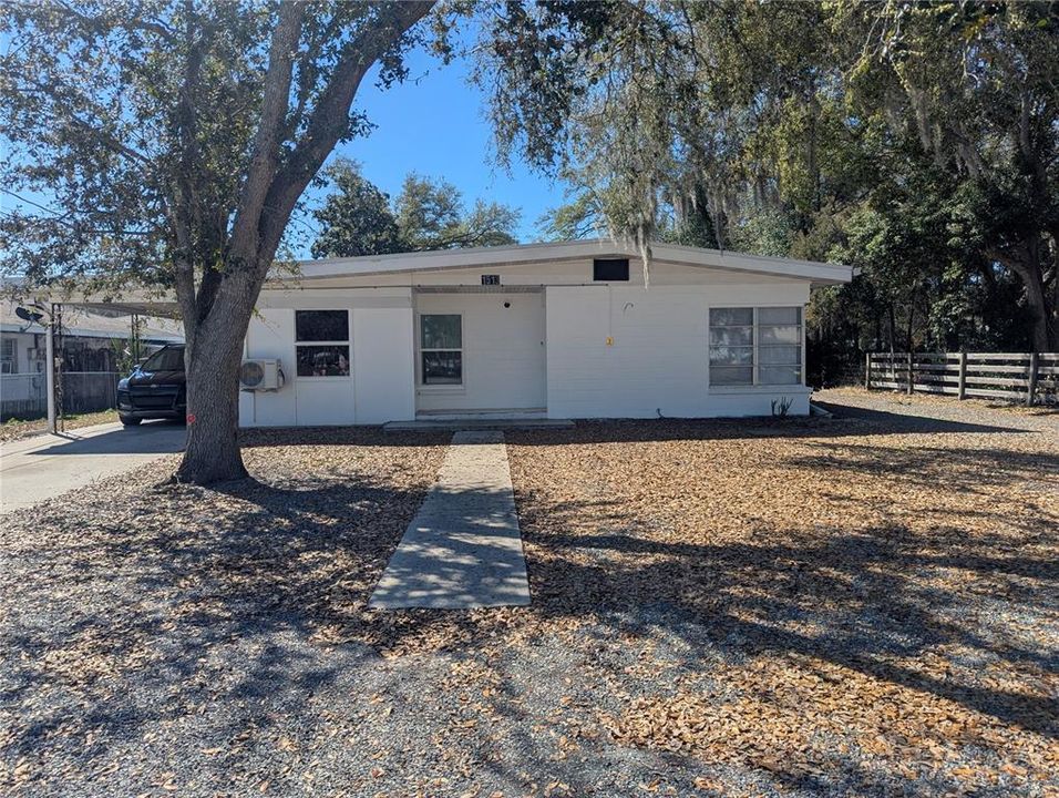 Recientemente alquilado: $1,225 (3 camas, 1 baños, 600 Pies cuadrados)