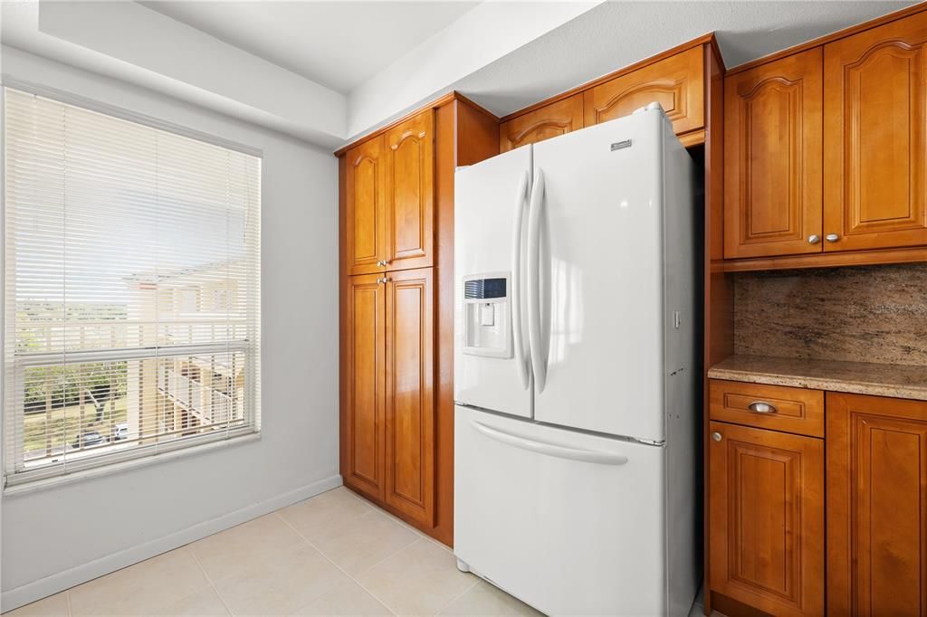 En Venta: $299,900 (2 camas, 2 baños, 1055 Pies cuadrados)