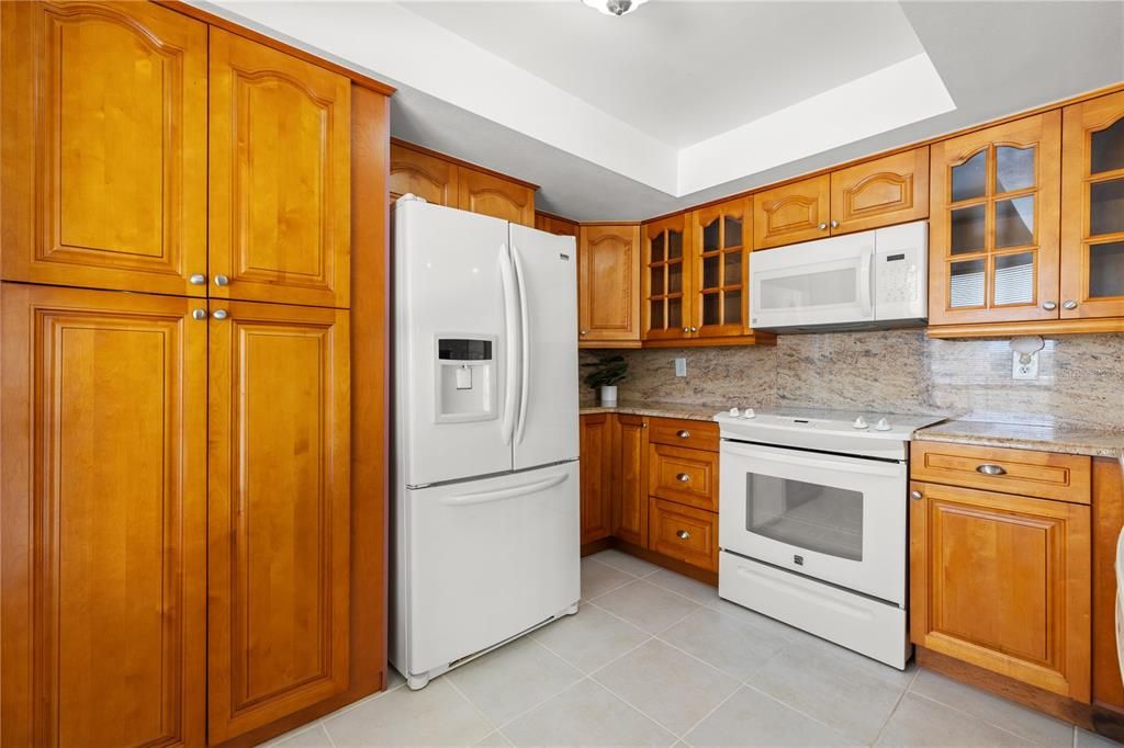 En Venta: $299,900 (2 camas, 2 baños, 1055 Pies cuadrados)