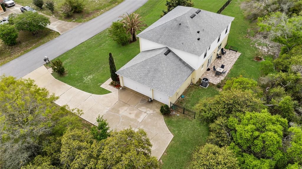 Activo con contrato: $349,900 (4 camas, 2 baños, 2336 Pies cuadrados)