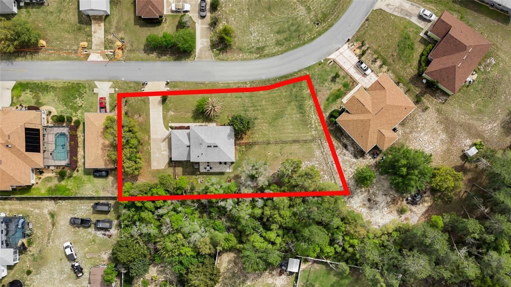 Activo con contrato: $349,900 (4 camas, 2 baños, 2336 Pies cuadrados)