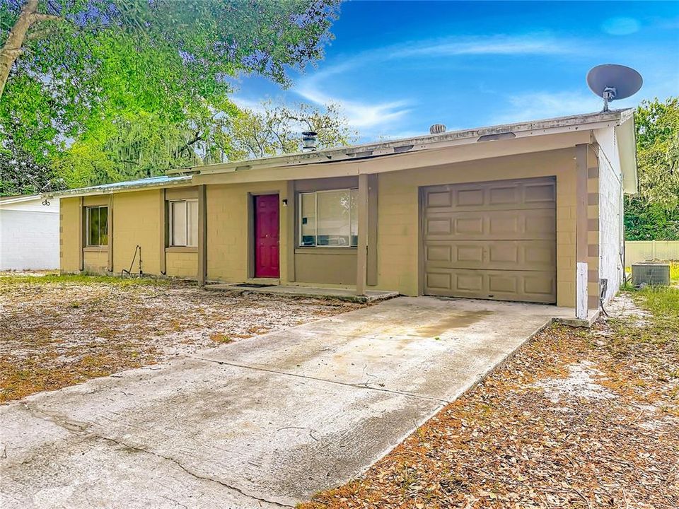 Recently Sold: $185,000 (3 beds, 1 baths, 1025 Square Feet)