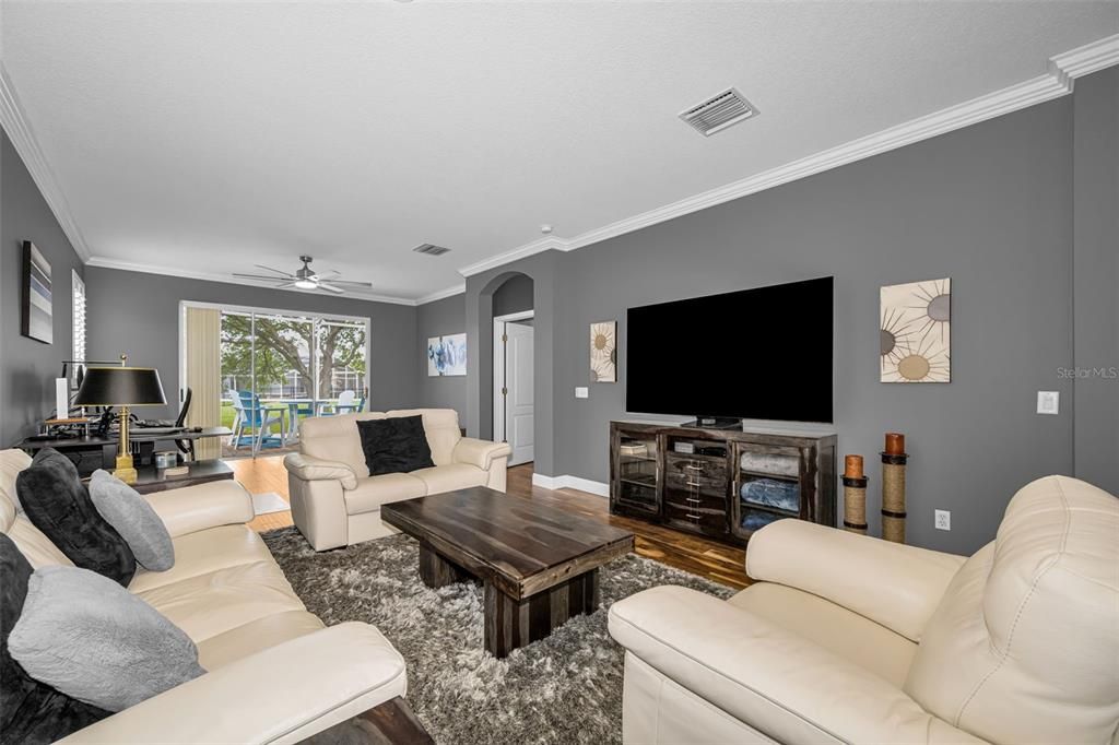 En Venta: $398,000 (3 camas, 2 baños, 1720 Pies cuadrados)