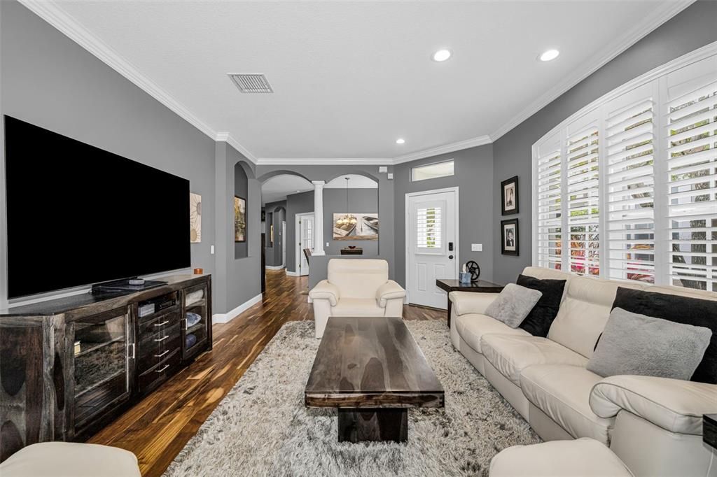 En Venta: $398,000 (3 camas, 2 baños, 1720 Pies cuadrados)