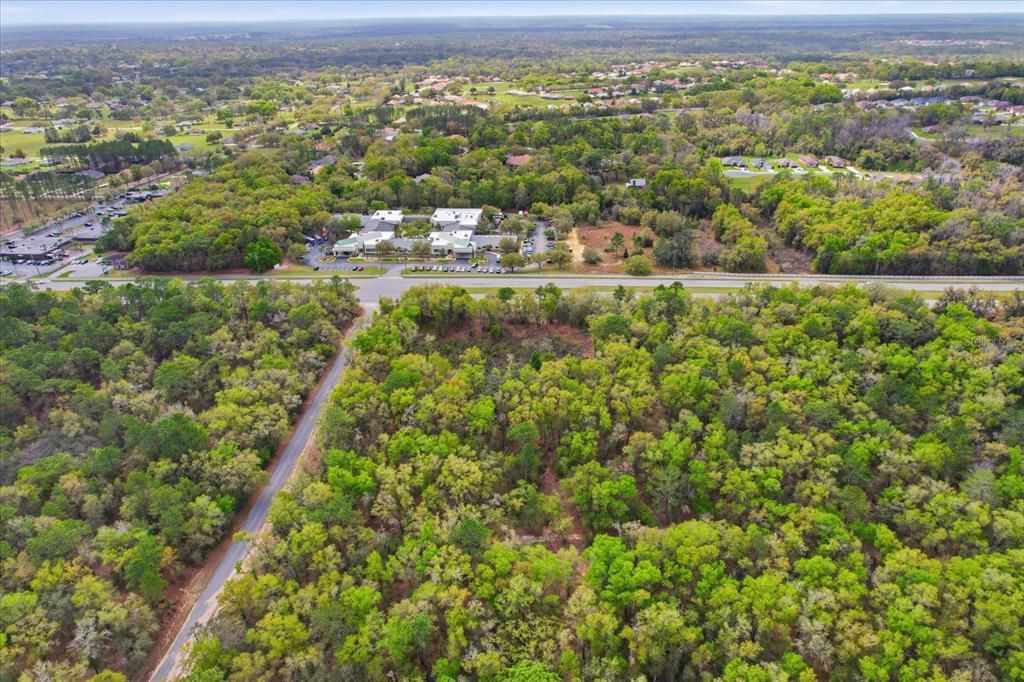 待售: $675,000 (1.98 acres)