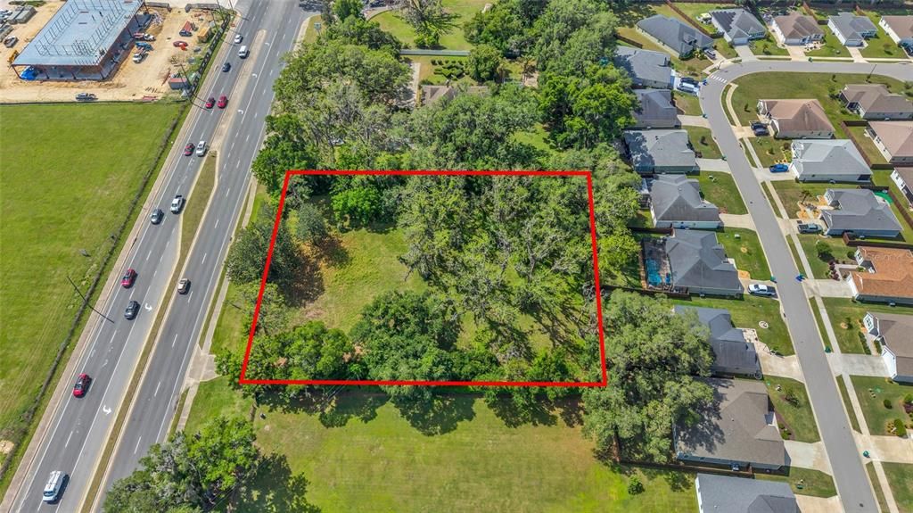 En Venta: $1,100,000 (1.13 acres)