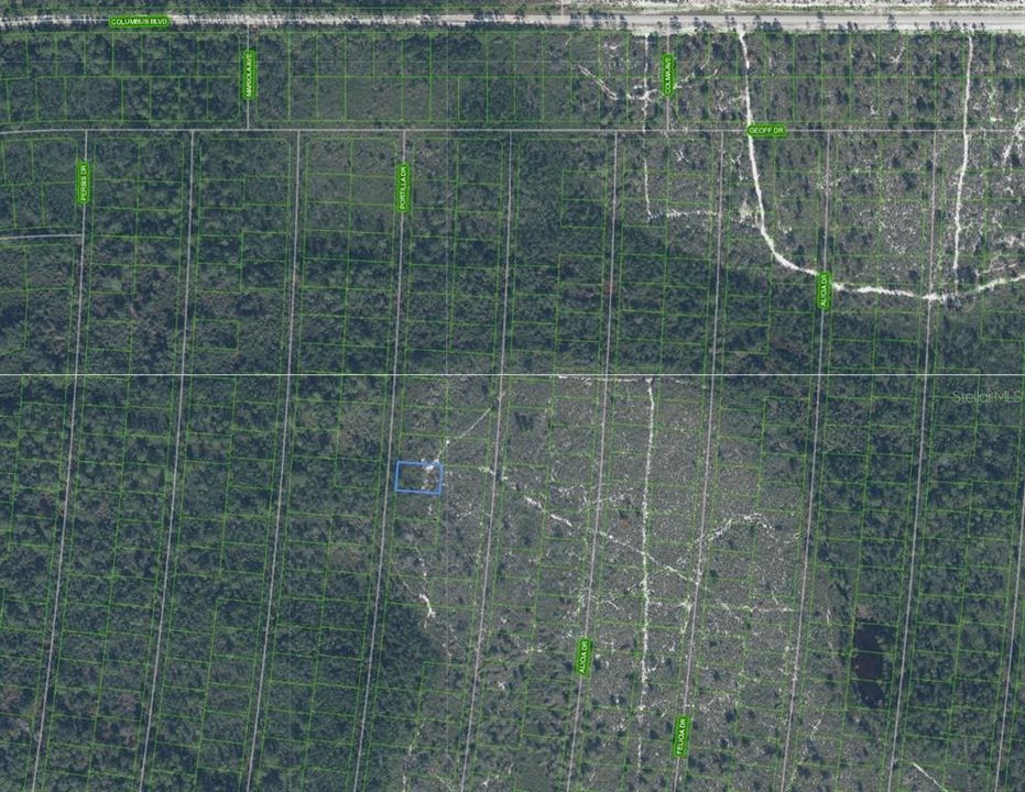 待售: $8,000 (0.23 acres)