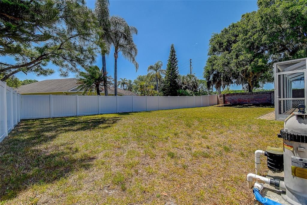 Activo con contrato: $459,000 (4 camas, 2 baños, 2050 Pies cuadrados)