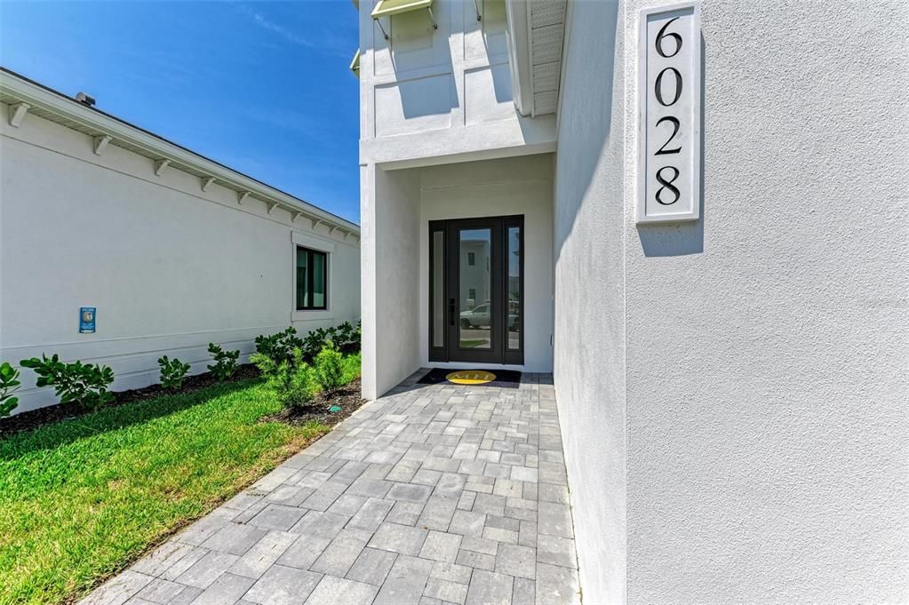 Active With Contract: $1,389,900 (2 beds, 2 baths, 2282 Square Feet)