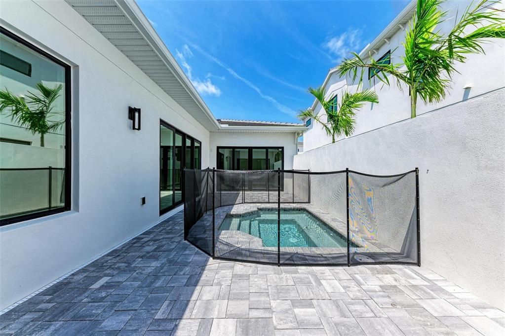 Active With Contract: $1,389,900 (2 beds, 2 baths, 2282 Square Feet)