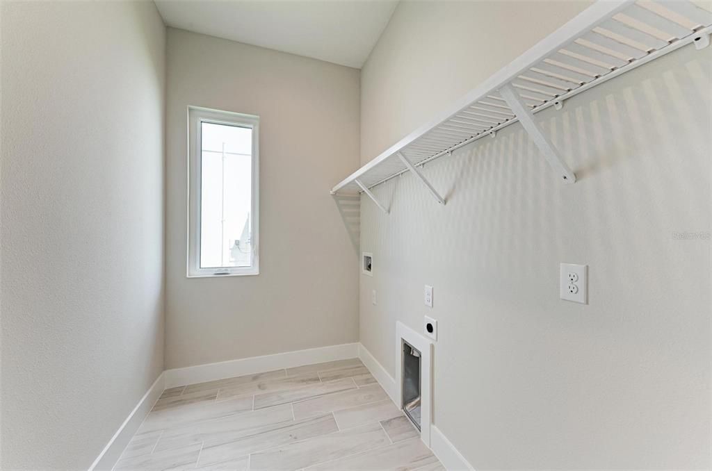 Active With Contract: $1,389,900 (2 beds, 2 baths, 2282 Square Feet)