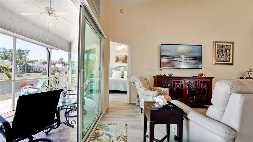 En Venta: $579,000 (2 camas, 2 baños, 1463 Pies cuadrados)