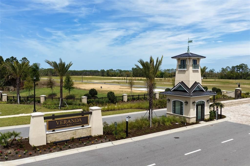 На продажу: $242,000 (0.29 acres)