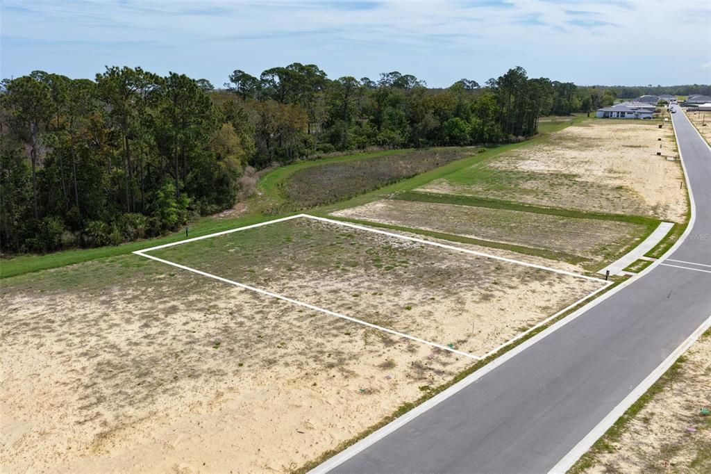 На продажу: $242,000 (0.29 acres)