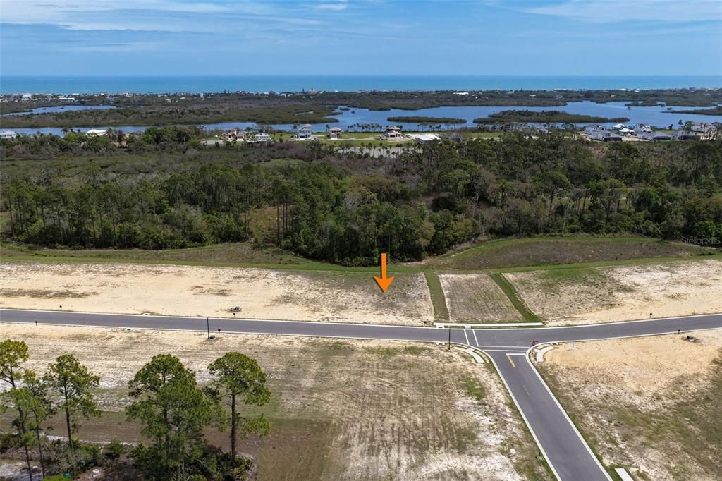 На продажу: $242,000 (0.29 acres)