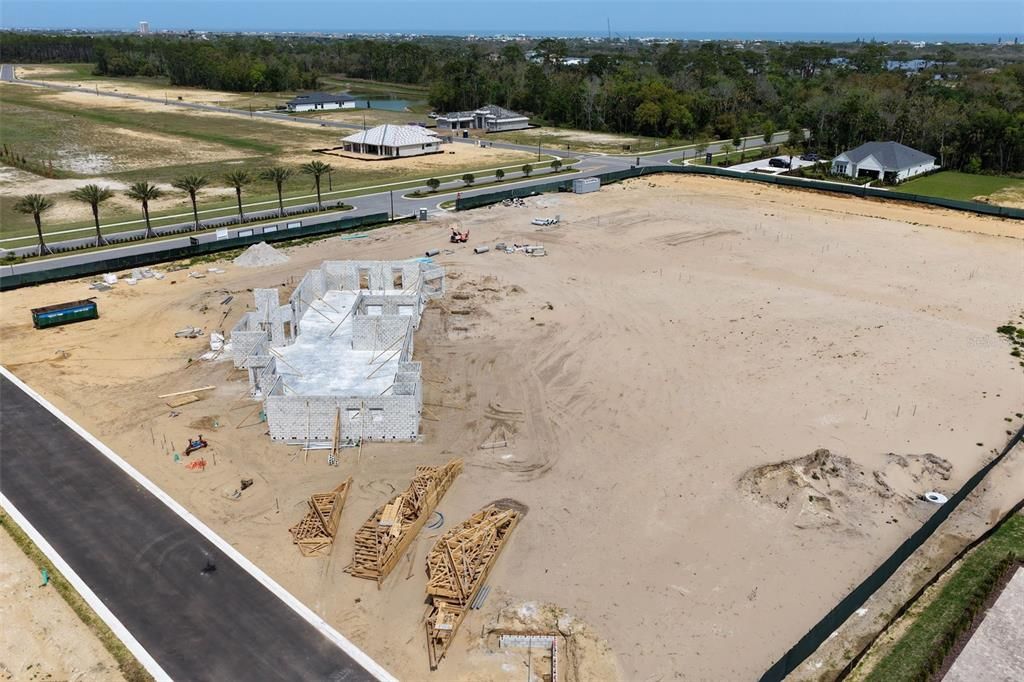 На продажу: $242,000 (0.29 acres)