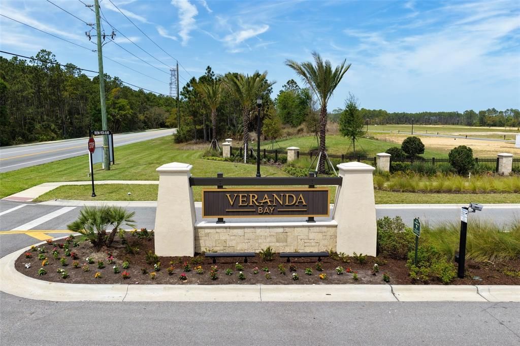 На продажу: $242,000 (0.29 acres)