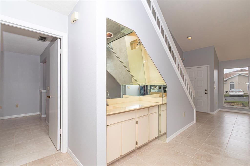 待售: $190,000 (2 贝兹, 2 浴室, 1507 平方英尺)